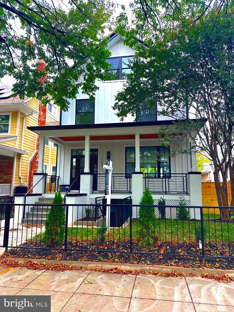 1209 DECATUR ST NW, WASHINGTON, District Of Columbia 20011, 6 Bedrooms Bedrooms, ,5 BathroomsBathrooms,Residential,For sale,1209 DECATUR ST NW,DCDC2226434 MLS # DCDC2226434