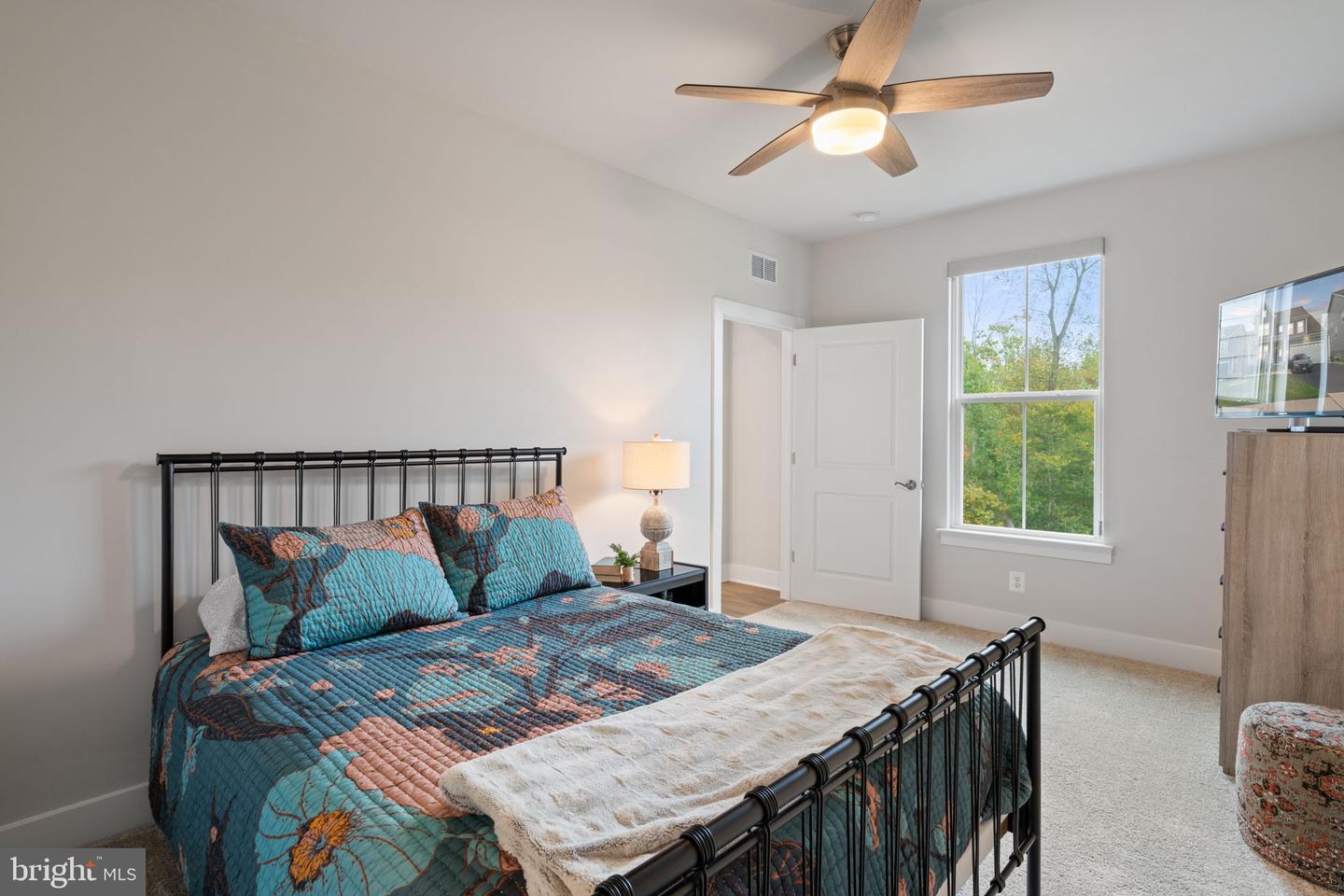 18082 MARSH PINE RD, DUMFRIES, Virginia 22026, 5 Bedrooms Bedrooms, ,4 BathroomsBathrooms,Residential,For sale,18082 MARSH PINE RD,VAPW2105780 MLS # VAPW2105780
