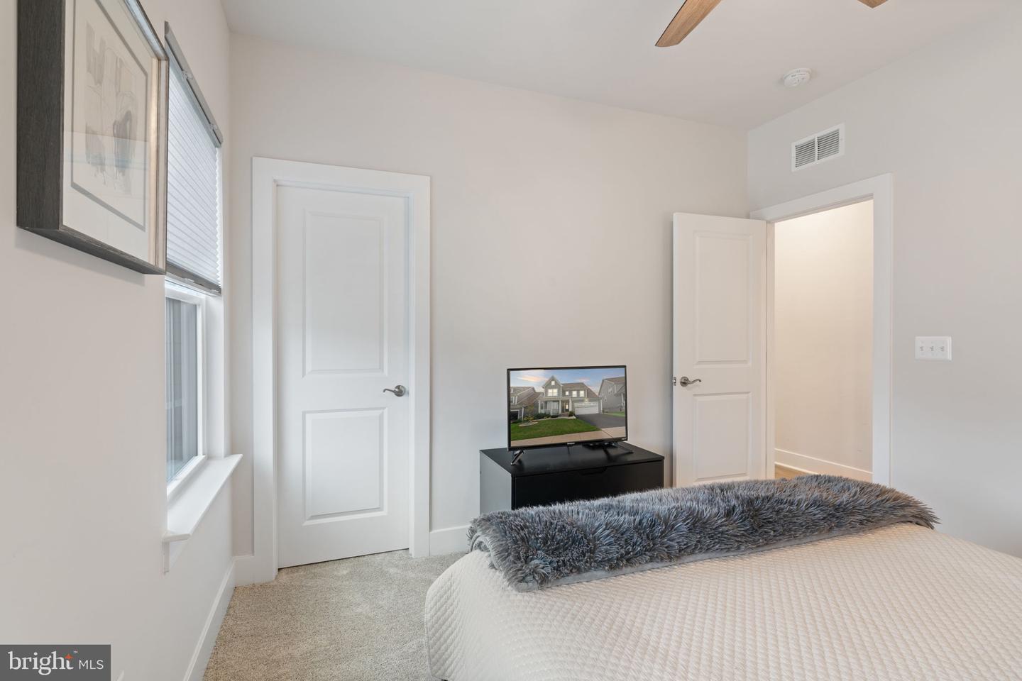 18082 MARSH PINE RD, DUMFRIES, Virginia 22026, 5 Bedrooms Bedrooms, ,4 BathroomsBathrooms,Residential,For sale,18082 MARSH PINE RD,VAPW2105780 MLS # VAPW2105780