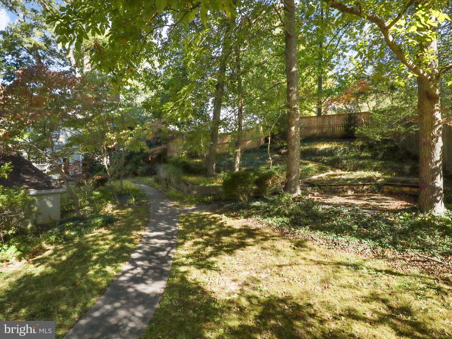 4518 40TH ST N, ARLINGTON, Virginia 22207, 4 Bedrooms Bedrooms, 11 Rooms Rooms,3 BathroomsBathrooms,Residential,For sale,4518 40TH ST N,VAAR2064790 MLS # VAAR2064790