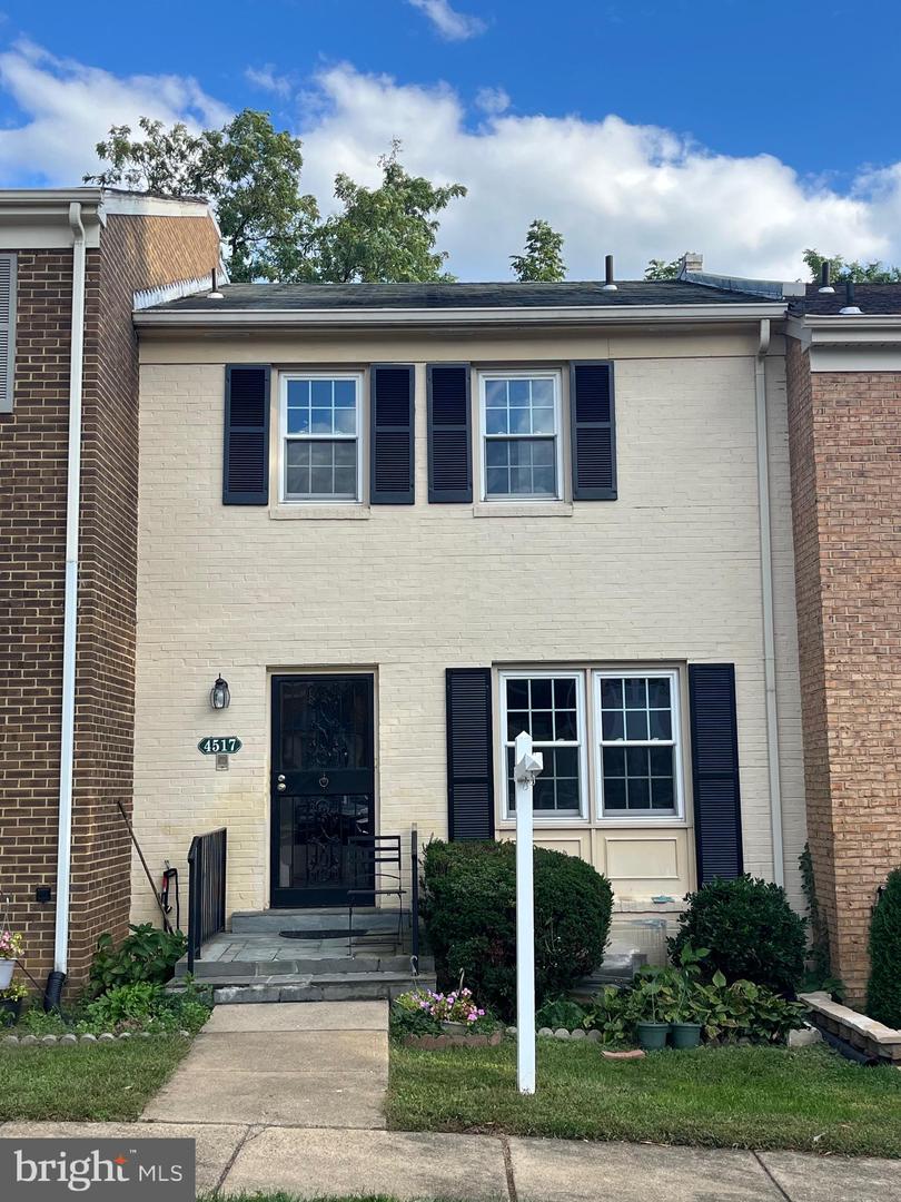 4517 PINECREST HEIGHTS DR, ANNANDALE, Virginia 22003, 3 Bedrooms Bedrooms, ,2 BathroomsBathrooms,Residential,For sale,4517 PINECREST HEIGHTS DR,VAFX2273806 MLS # VAFX2273806