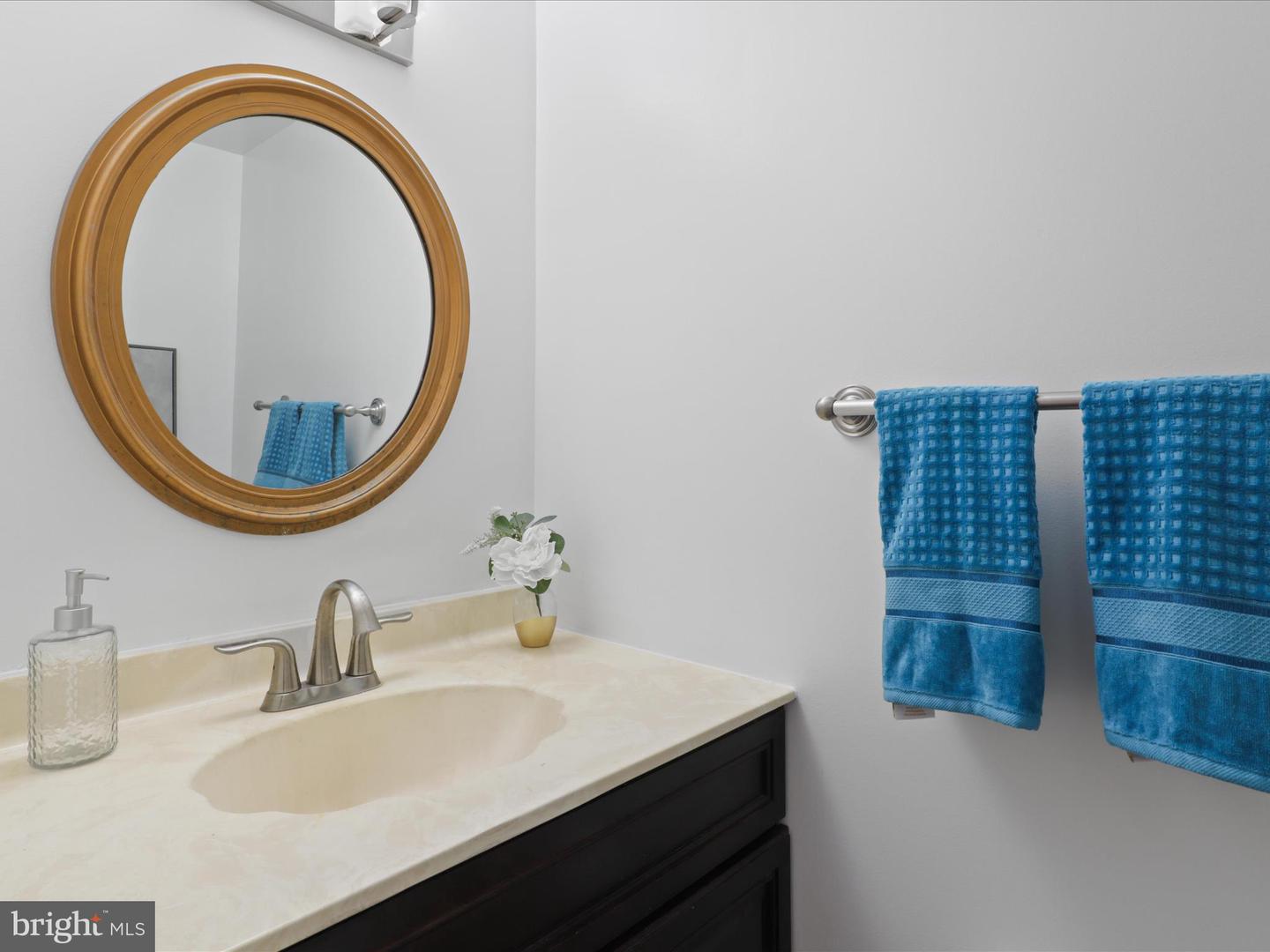 4517 PINECREST HEIGHTS DR, ANNANDALE, Virginia 22003, 3 Bedrooms Bedrooms, ,2 BathroomsBathrooms,Residential,For sale,4517 PINECREST HEIGHTS DR,VAFX2273806 MLS # VAFX2273806