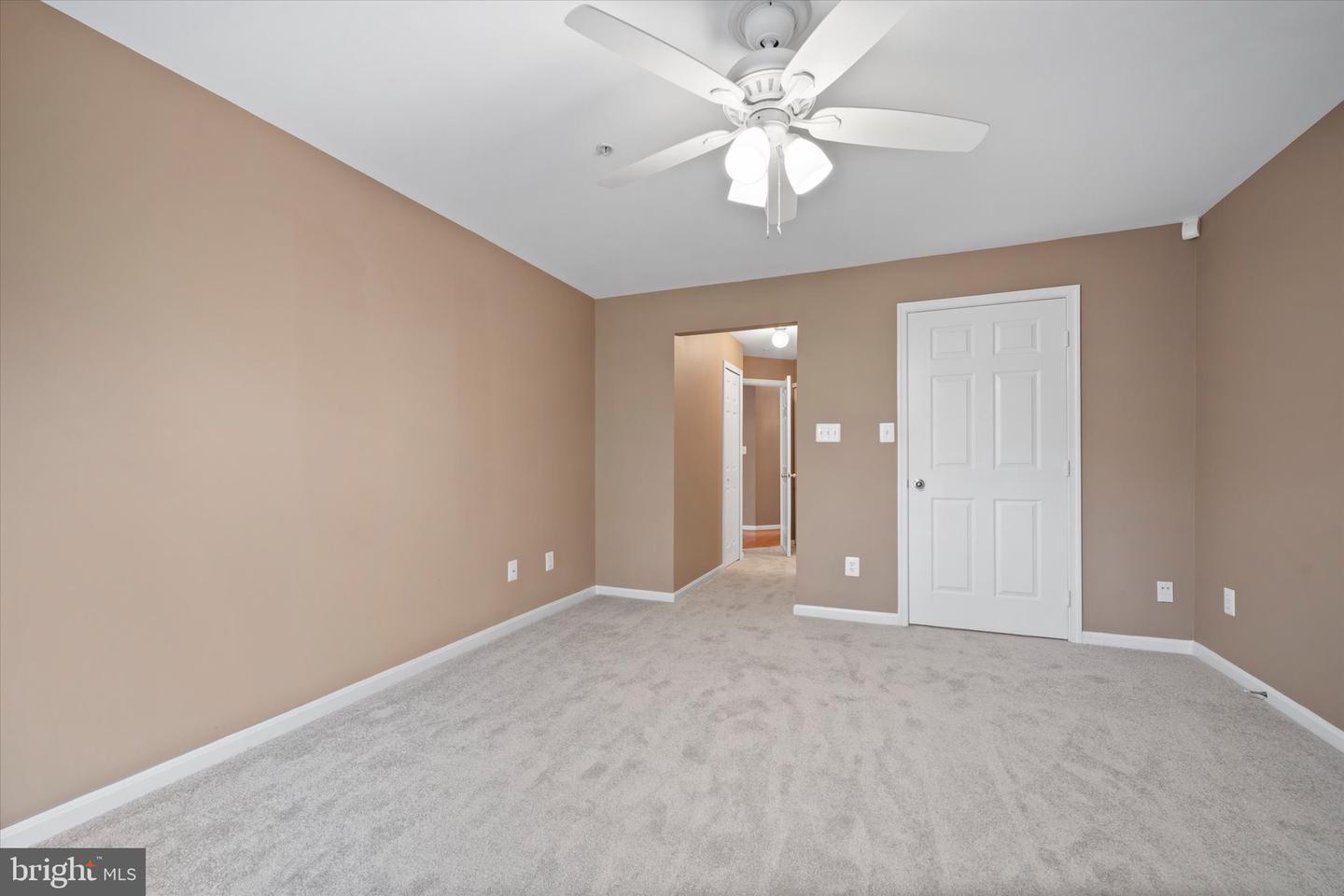 44092 NATALIE TER #302, ASHBURN, Virginia 20147, 3 Bedrooms Bedrooms, ,2 BathroomsBathrooms,Residential,For sale,44092 NATALIE TER #302,VALO2108648 MLS # VALO2108648