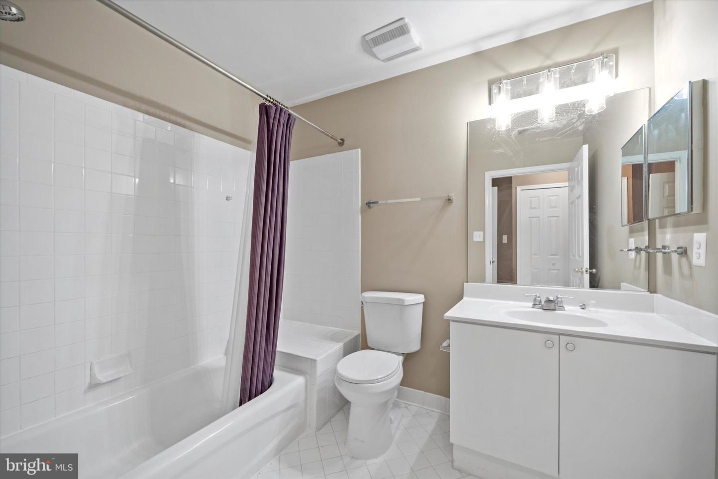 44092 NATALIE TER #302, ASHBURN, Virginia 20147, 3 Bedrooms Bedrooms, ,2 BathroomsBathrooms,Residential,For sale,44092 NATALIE TER #302,VALO2108648 MLS # VALO2108648