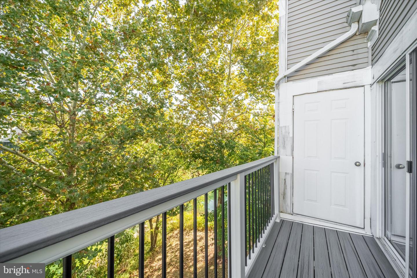 44092 NATALIE TER #302, ASHBURN, Virginia 20147, 3 Bedrooms Bedrooms, ,2 BathroomsBathrooms,Residential,For sale,44092 NATALIE TER #302,VALO2108648 MLS # VALO2108648