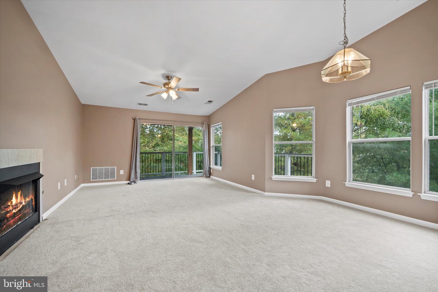 44092 NATALIE TER #302, ASHBURN, Virginia 20147, 3 Bedrooms Bedrooms, ,2 BathroomsBathrooms,Residential,For sale,44092 NATALIE TER #302,VALO2108648 MLS # VALO2108648