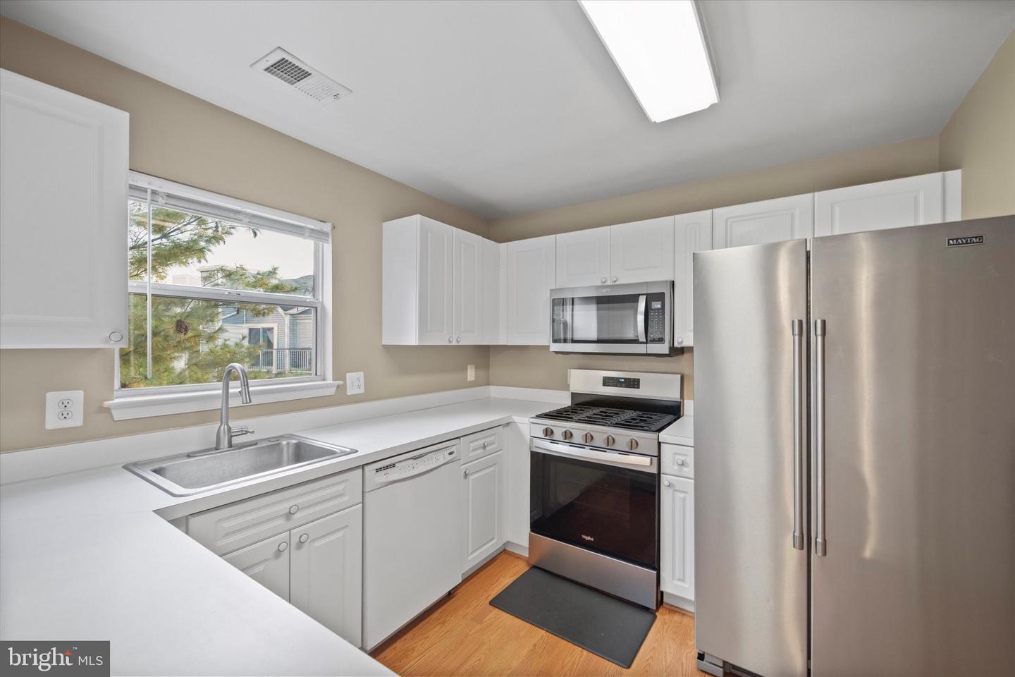 44092 NATALIE TER #302, ASHBURN, Virginia 20147, 3 Bedrooms Bedrooms, ,2 BathroomsBathrooms,Residential,For sale,44092 NATALIE TER #302,VALO2108648 MLS # VALO2108648