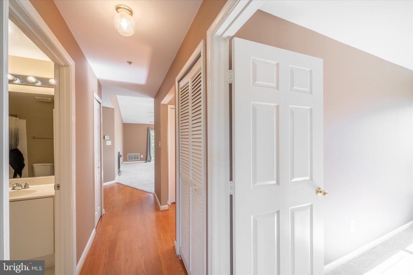 44092 NATALIE TER #302, ASHBURN, Virginia 20147, 3 Bedrooms Bedrooms, ,2 BathroomsBathrooms,Residential,For sale,44092 NATALIE TER #302,VALO2108648 MLS # VALO2108648