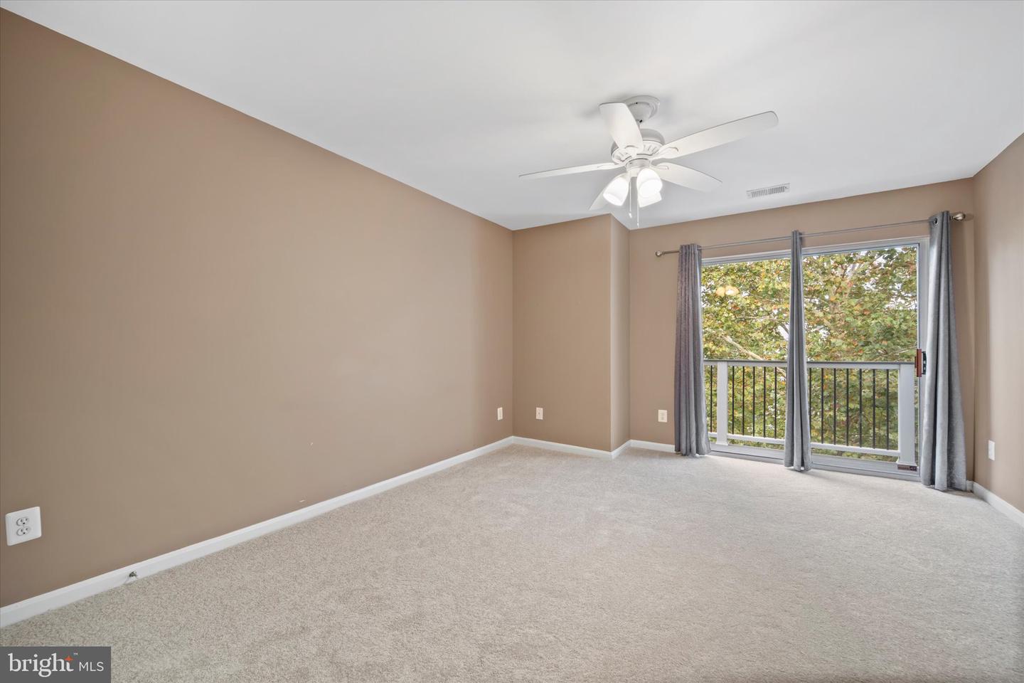 44092 NATALIE TER #302, ASHBURN, Virginia 20147, 3 Bedrooms Bedrooms, ,2 BathroomsBathrooms,Residential,For sale,44092 NATALIE TER #302,VALO2108648 MLS # VALO2108648