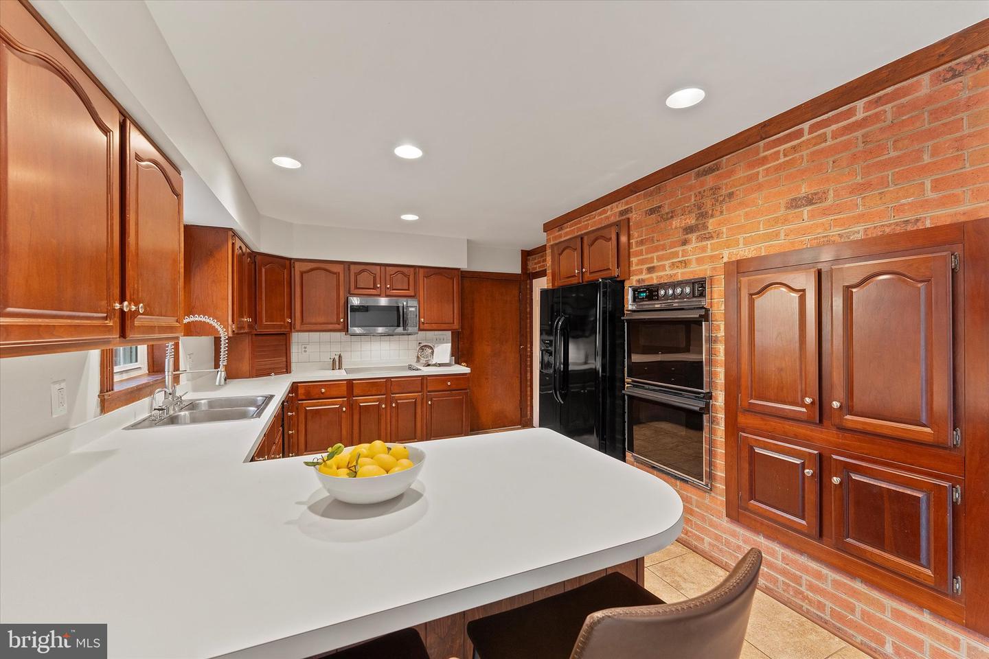 7917 MANOR HOUSE DR, FAIRFAX STATION, Virginia 22039, 5 Bedrooms Bedrooms, ,3 BathroomsBathrooms,Residential,For sale,7917 MANOR HOUSE DR,VAFX2273908 MLS # VAFX2273908