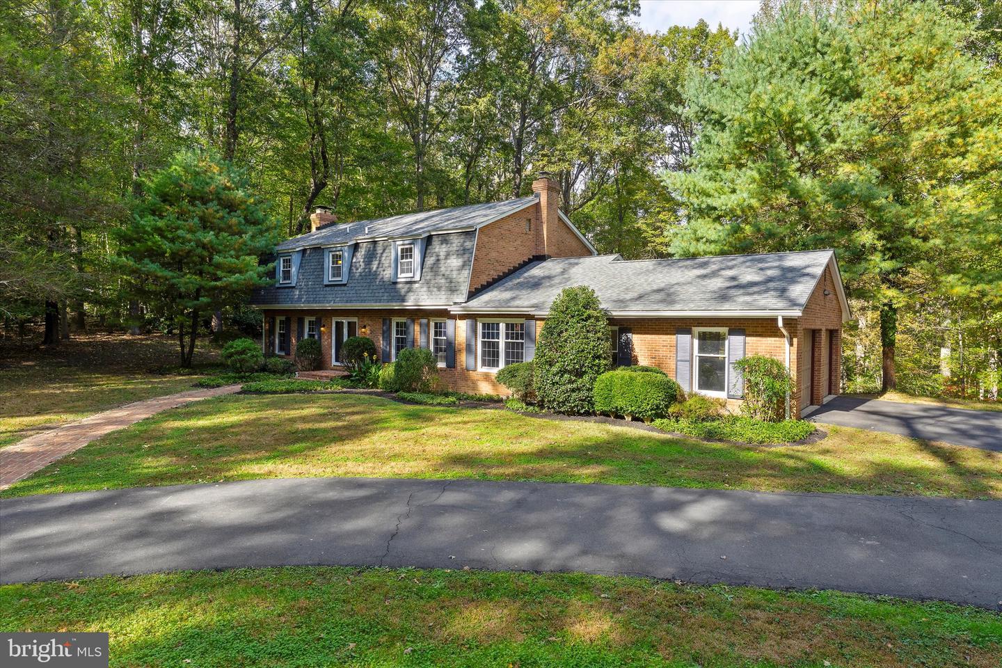 7917 MANOR HOUSE DR, FAIRFAX STATION, Virginia 22039, 5 Bedrooms Bedrooms, ,3 BathroomsBathrooms,Residential,For sale,7917 MANOR HOUSE DR,VAFX2273908 MLS # VAFX2273908