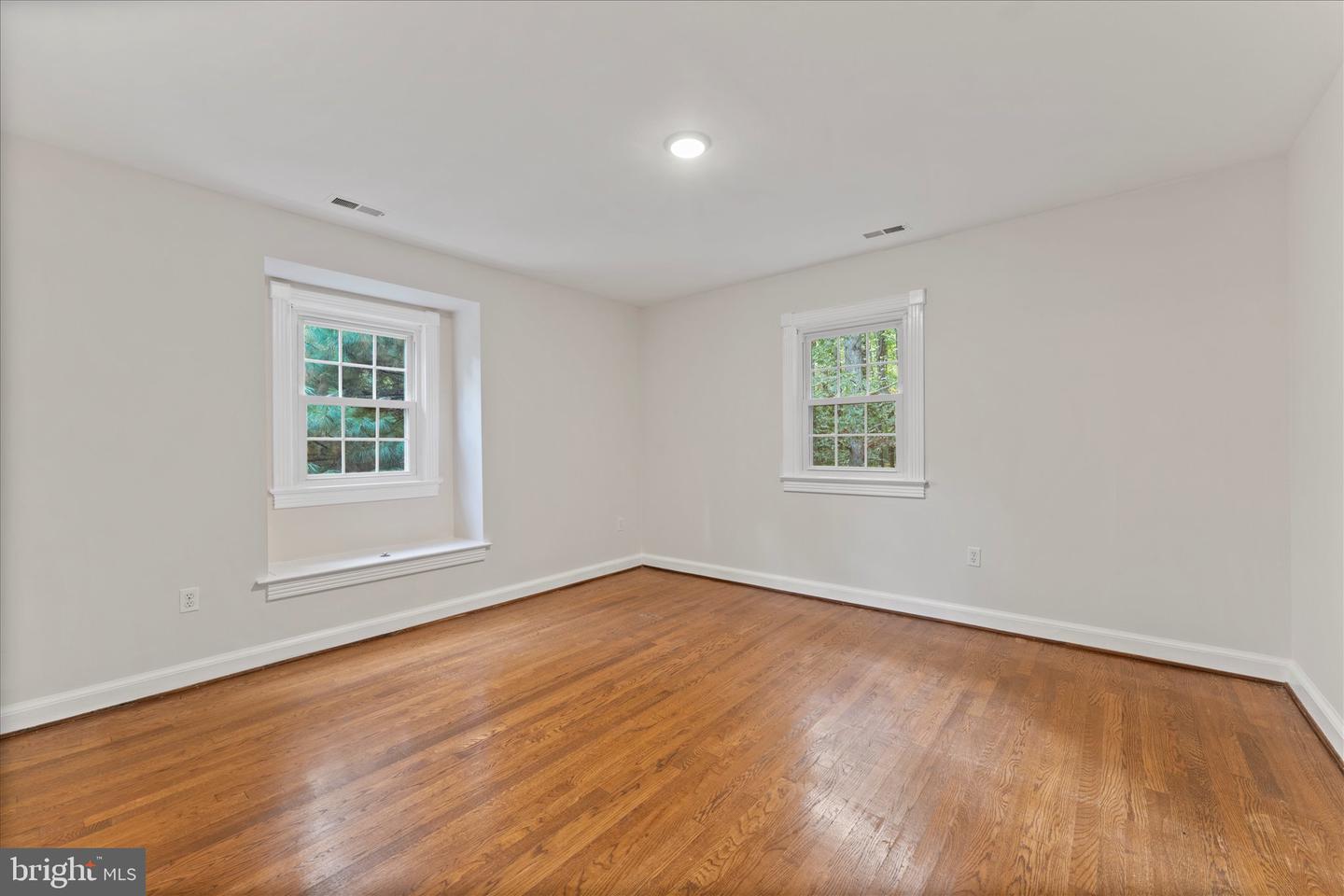 7917 MANOR HOUSE DR, FAIRFAX STATION, Virginia 22039, 5 Bedrooms Bedrooms, ,3 BathroomsBathrooms,Residential,For sale,7917 MANOR HOUSE DR,VAFX2273908 MLS # VAFX2273908