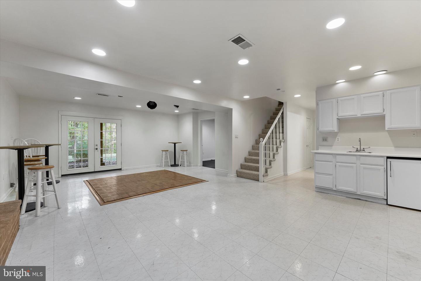 7917 MANOR HOUSE DR, FAIRFAX STATION, Virginia 22039, 5 Bedrooms Bedrooms, ,3 BathroomsBathrooms,Residential,For sale,7917 MANOR HOUSE DR,VAFX2273908 MLS # VAFX2273908