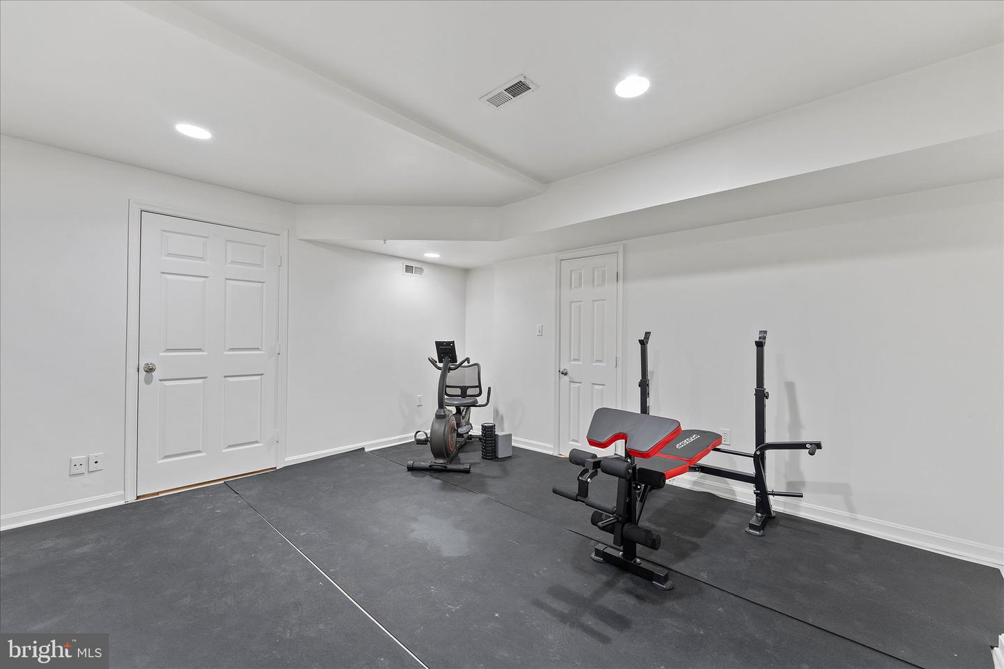 7917 MANOR HOUSE DR, FAIRFAX STATION, Virginia 22039, 5 Bedrooms Bedrooms, ,3 BathroomsBathrooms,Residential,For sale,7917 MANOR HOUSE DR,VAFX2273908 MLS # VAFX2273908