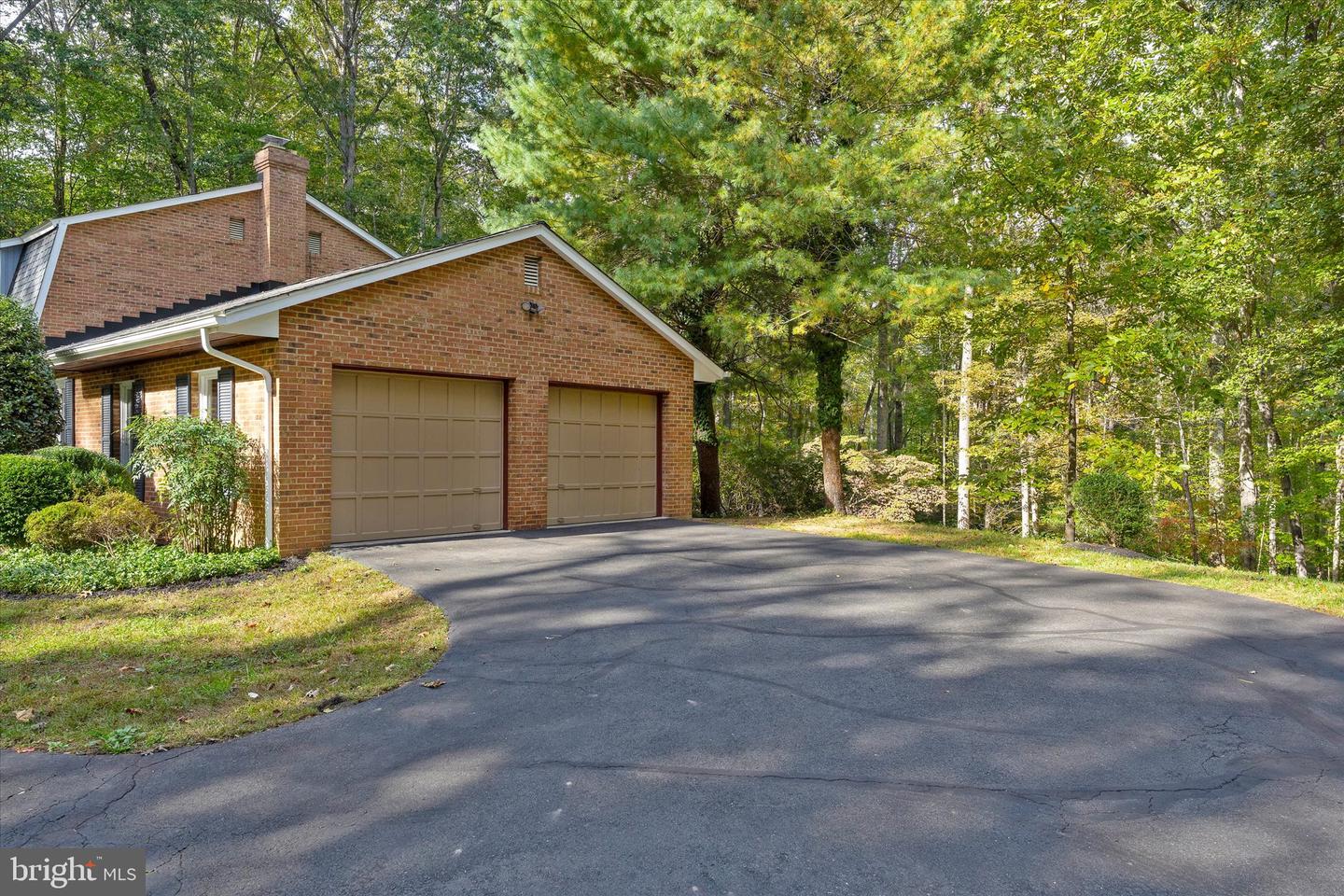7917 MANOR HOUSE DR, FAIRFAX STATION, Virginia 22039, 5 Bedrooms Bedrooms, ,3 BathroomsBathrooms,Residential,For sale,7917 MANOR HOUSE DR,VAFX2273908 MLS # VAFX2273908