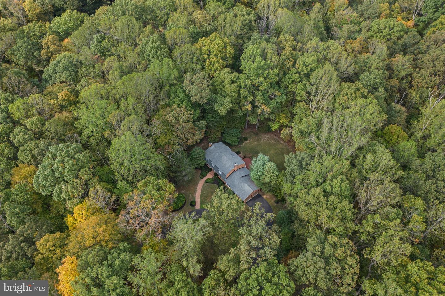 7917 MANOR HOUSE DR, FAIRFAX STATION, Virginia 22039, 5 Bedrooms Bedrooms, ,3 BathroomsBathrooms,Residential,For sale,7917 MANOR HOUSE DR,VAFX2273908 MLS # VAFX2273908