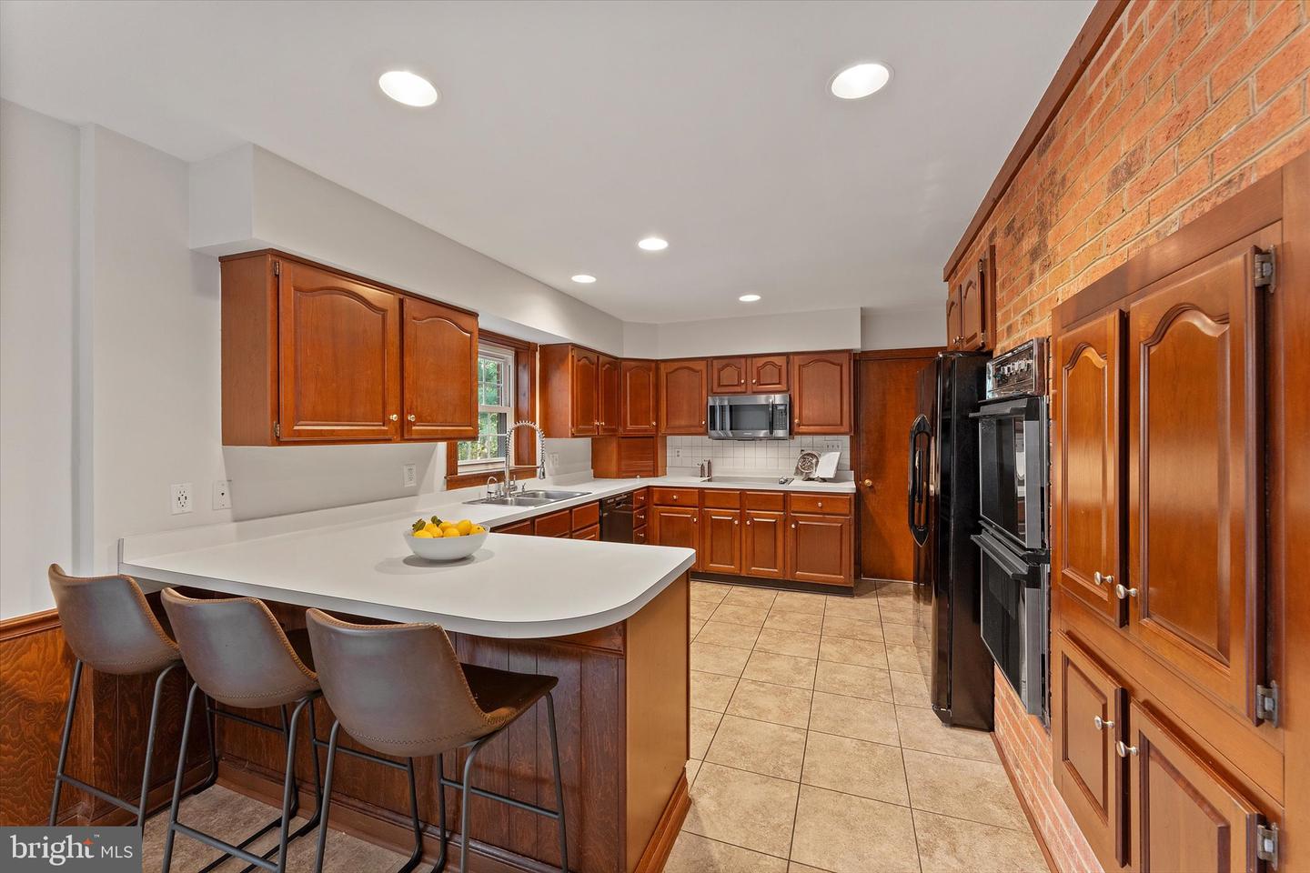 7917 MANOR HOUSE DR, FAIRFAX STATION, Virginia 22039, 5 Bedrooms Bedrooms, ,3 BathroomsBathrooms,Residential,For sale,7917 MANOR HOUSE DR,VAFX2273908 MLS # VAFX2273908