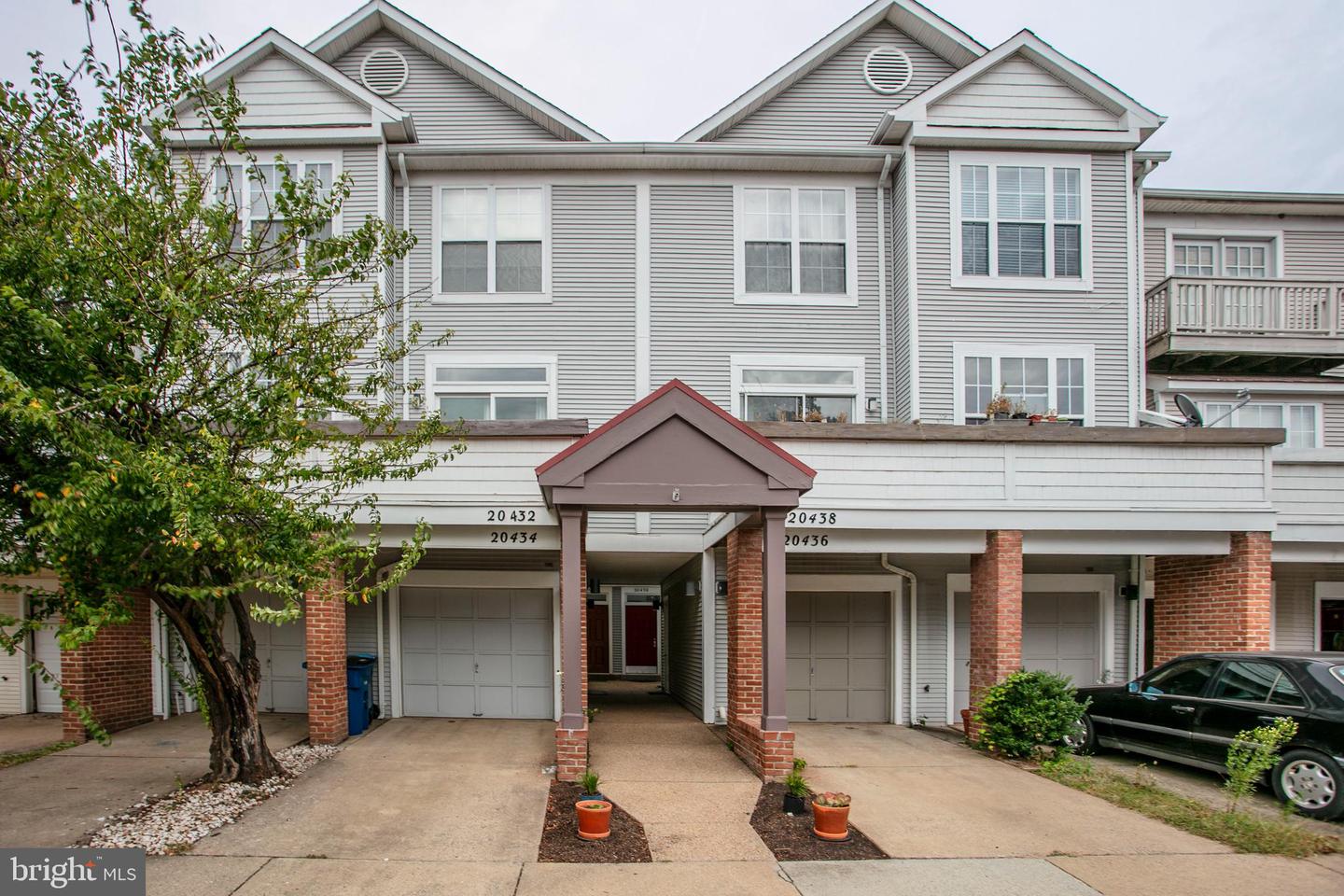 20432 COOL FERN SQ, ASHBURN, Virginia 20147, 2 Bedrooms Bedrooms, ,2 BathroomsBathrooms,Residential,For sale,20432 COOL FERN SQ,VALO2108732 MLS # VALO2108732