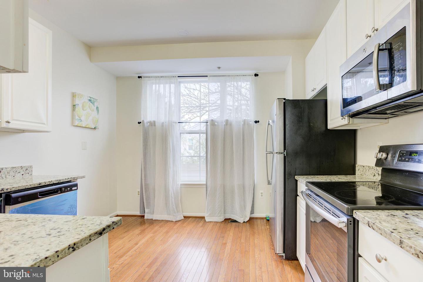 20432 COOL FERN SQ, ASHBURN, Virginia 20147, 2 Bedrooms Bedrooms, ,2 BathroomsBathrooms,Residential,For sale,20432 COOL FERN SQ,VALO2108732 MLS # VALO2108732