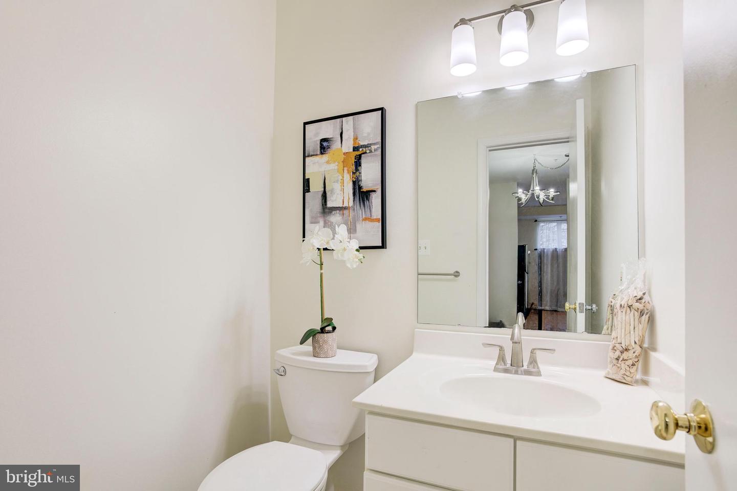 20432 COOL FERN SQ, ASHBURN, Virginia 20147, 2 Bedrooms Bedrooms, ,2 BathroomsBathrooms,Residential,For sale,20432 COOL FERN SQ,VALO2108732 MLS # VALO2108732