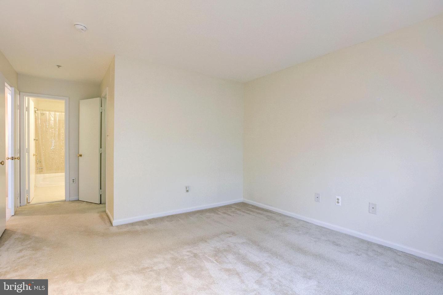 20432 COOL FERN SQ, ASHBURN, Virginia 20147, 2 Bedrooms Bedrooms, ,2 BathroomsBathrooms,Residential,For sale,20432 COOL FERN SQ,VALO2108732 MLS # VALO2108732