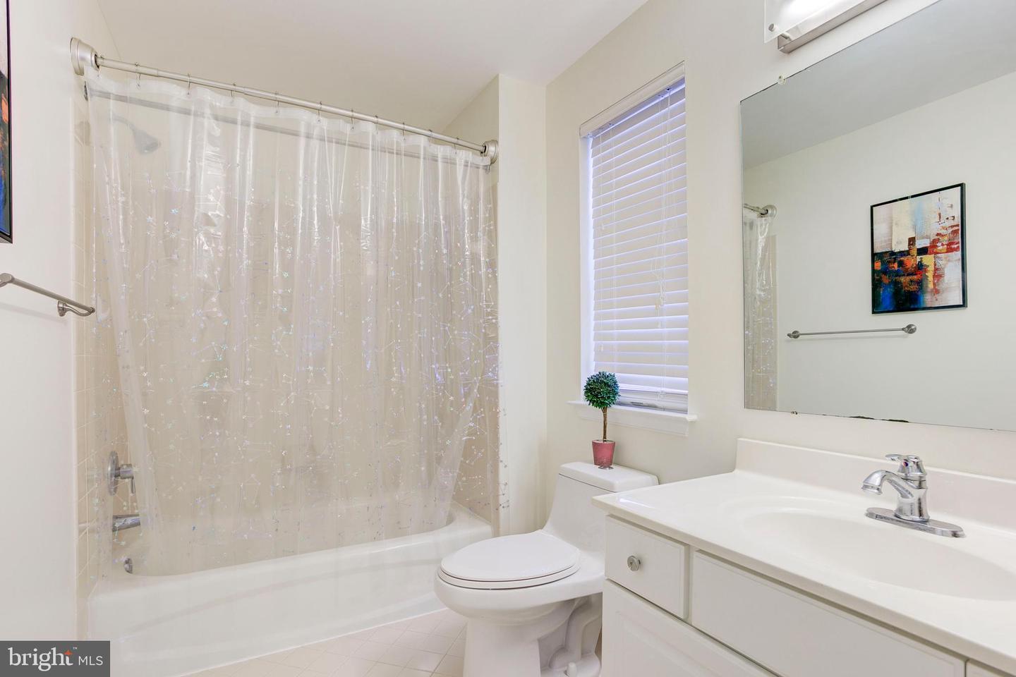 20432 COOL FERN SQ, ASHBURN, Virginia 20147, 2 Bedrooms Bedrooms, ,2 BathroomsBathrooms,Residential,For sale,20432 COOL FERN SQ,VALO2108732 MLS # VALO2108732