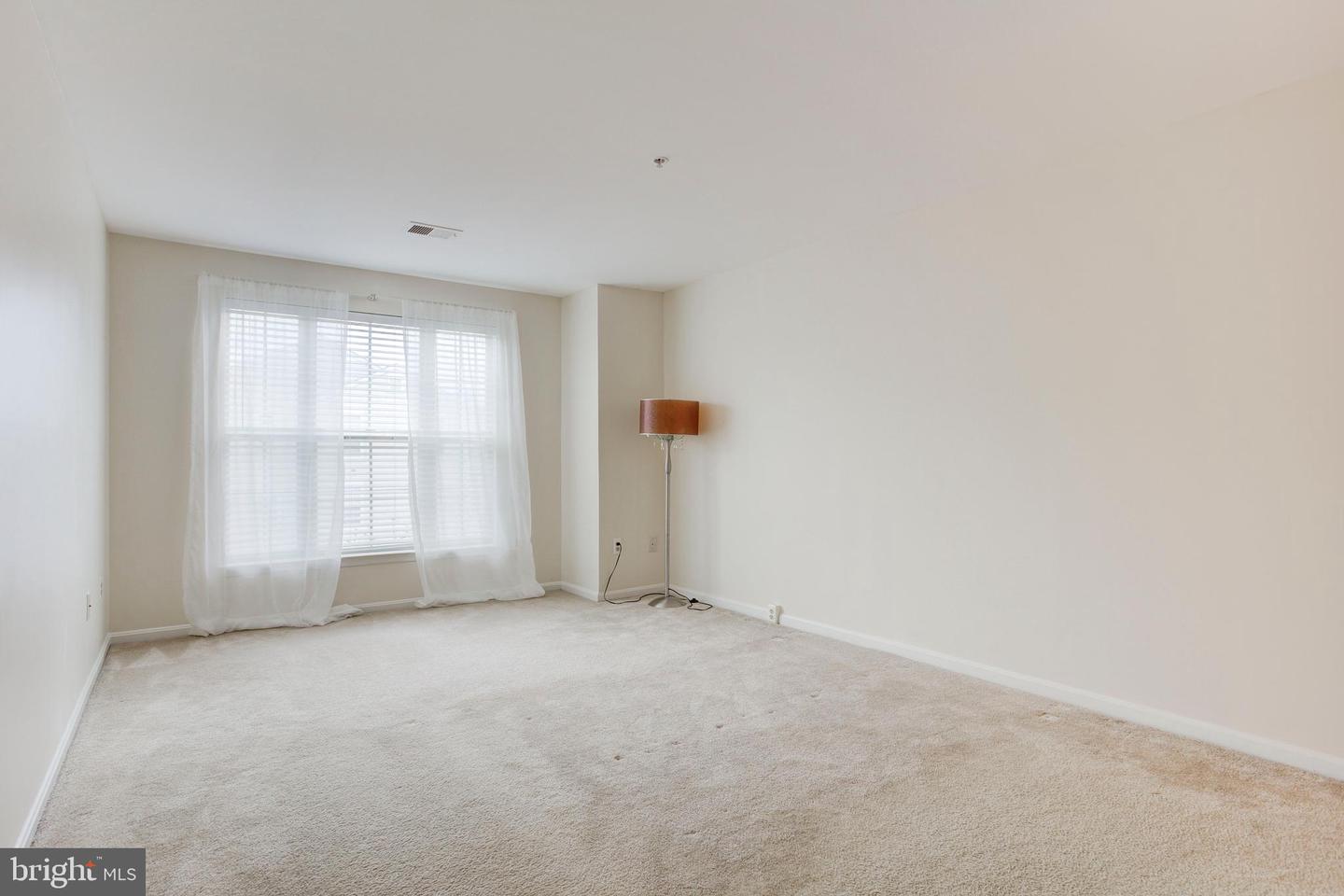 20432 COOL FERN SQ, ASHBURN, Virginia 20147, 2 Bedrooms Bedrooms, ,2 BathroomsBathrooms,Residential,For sale,20432 COOL FERN SQ,VALO2108732 MLS # VALO2108732