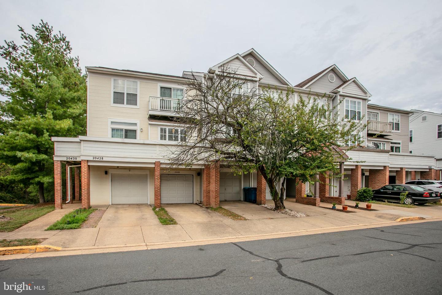 20432 COOL FERN SQ, ASHBURN, Virginia 20147, 2 Bedrooms Bedrooms, ,2 BathroomsBathrooms,Residential,For sale,20432 COOL FERN SQ,VALO2108732 MLS # VALO2108732