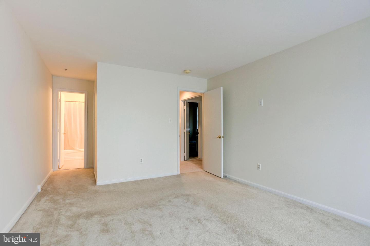20432 COOL FERN SQ, ASHBURN, Virginia 20147, 2 Bedrooms Bedrooms, ,2 BathroomsBathrooms,Residential,For sale,20432 COOL FERN SQ,VALO2108732 MLS # VALO2108732