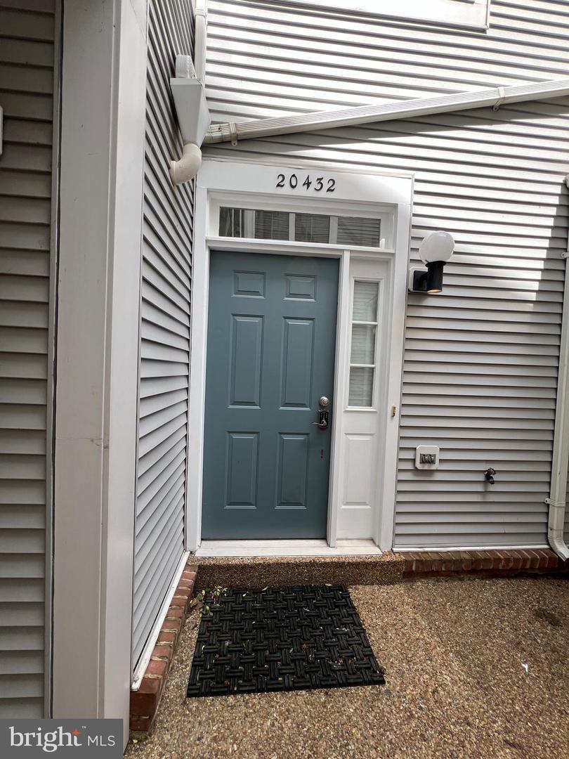 20432 COOL FERN SQ, ASHBURN, Virginia 20147, 2 Bedrooms Bedrooms, ,2 BathroomsBathrooms,Residential,For sale,20432 COOL FERN SQ,VALO2108732 MLS # VALO2108732