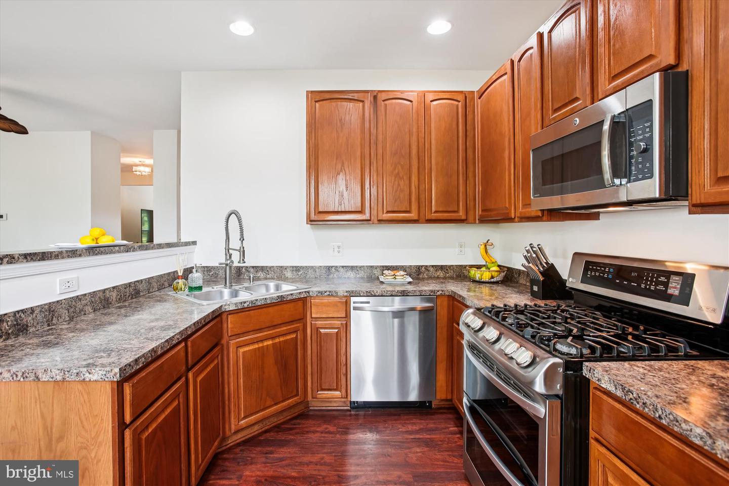 3335 BEECHCLIFF DR, ALEXANDRIA, Virginia 22306, 4 Bedrooms Bedrooms, ,3 BathroomsBathrooms,Residential,For sale,3335 BEECHCLIFF DR,VAFX2273994 MLS # VAFX2273994
