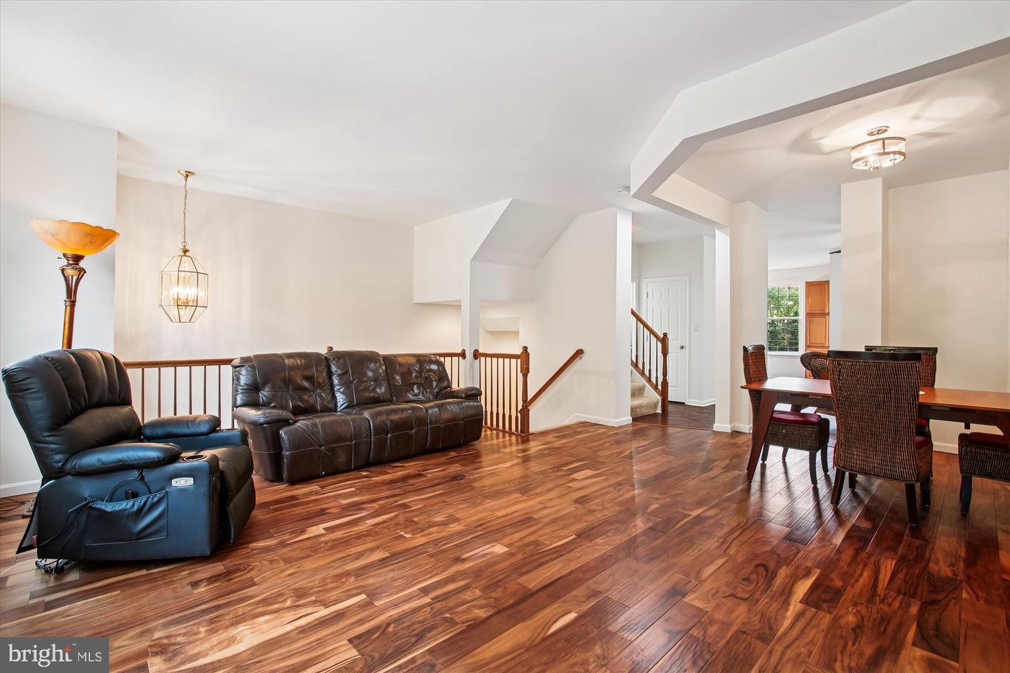 3335 BEECHCLIFF DR, ALEXANDRIA, Virginia 22306, 4 Bedrooms Bedrooms, ,3 BathroomsBathrooms,Residential,For sale,3335 BEECHCLIFF DR,VAFX2273994 MLS # VAFX2273994
