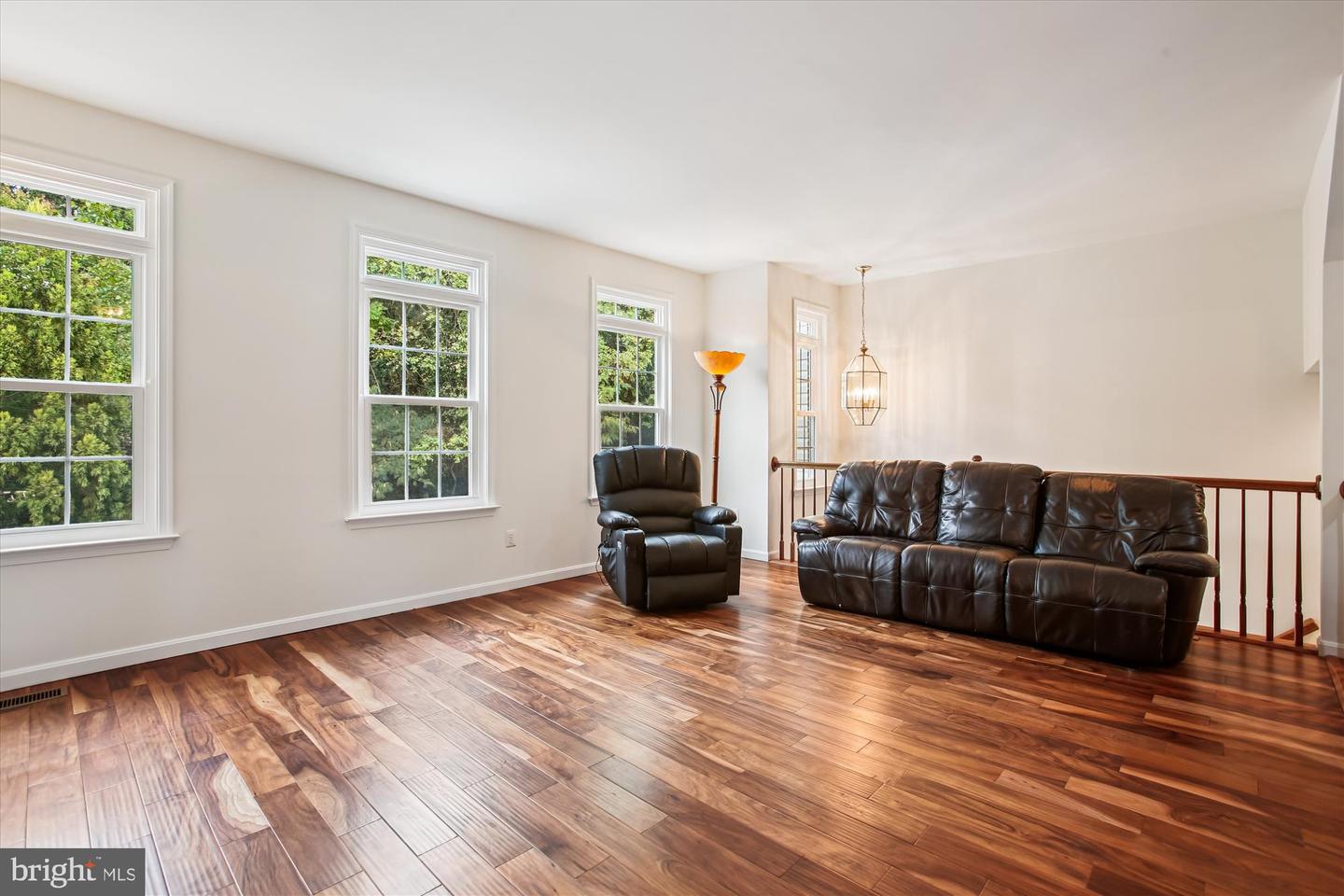 3335 BEECHCLIFF DR, ALEXANDRIA, Virginia 22306, 4 Bedrooms Bedrooms, ,3 BathroomsBathrooms,Residential,For sale,3335 BEECHCLIFF DR,VAFX2273994 MLS # VAFX2273994