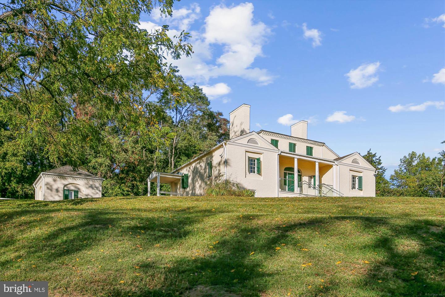 3335 BEECHCLIFF DR, ALEXANDRIA, Virginia 22306, 4 Bedrooms Bedrooms, ,3 BathroomsBathrooms,Residential,For sale,3335 BEECHCLIFF DR,VAFX2273994 MLS # VAFX2273994