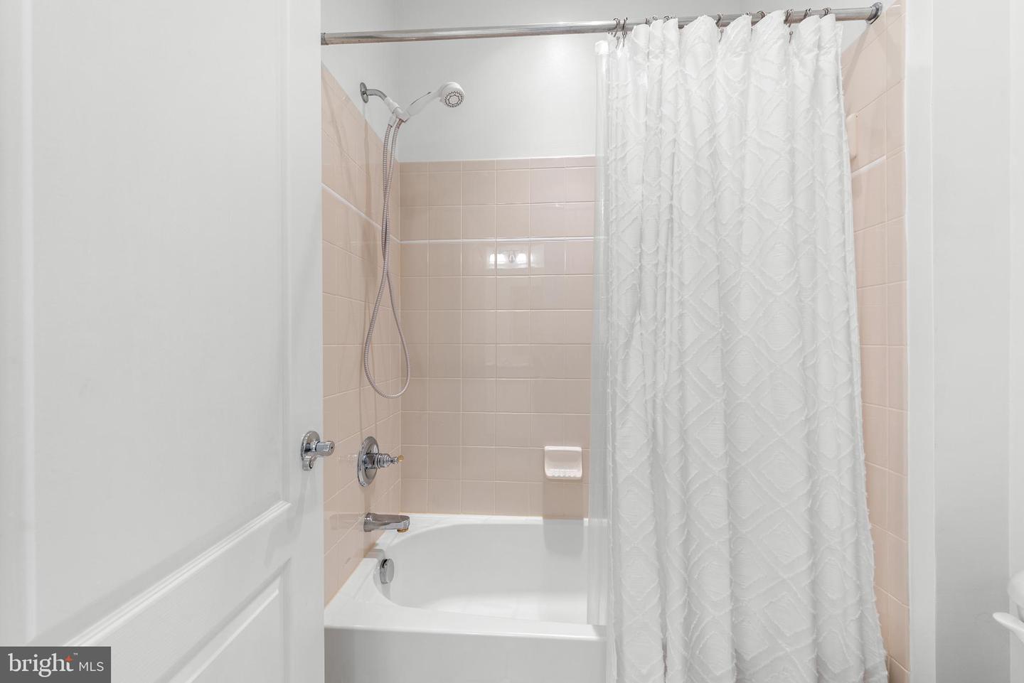 22197 WITHERS GROVE CT, BROADLANDS, Virginia 20148, 7 Bedrooms Bedrooms, 14 Rooms Rooms,6 BathroomsBathrooms,Residential,For sale,22197 WITHERS GROVE CT,VALO2108764 MLS # VALO2108764