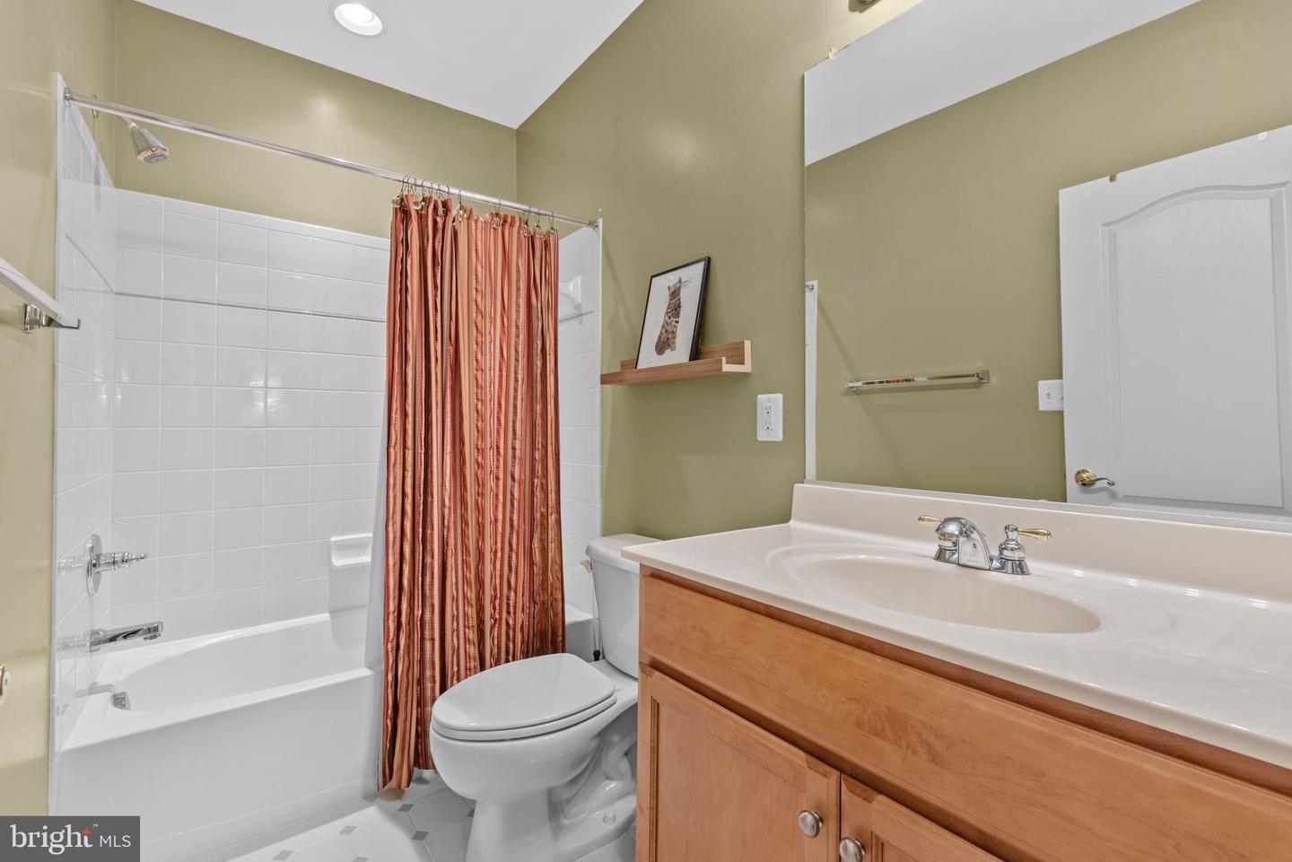 22197 WITHERS GROVE CT, BROADLANDS, Virginia 20148, 7 Bedrooms Bedrooms, 14 Rooms Rooms,6 BathroomsBathrooms,Residential,For sale,22197 WITHERS GROVE CT,VALO2108764 MLS # VALO2108764