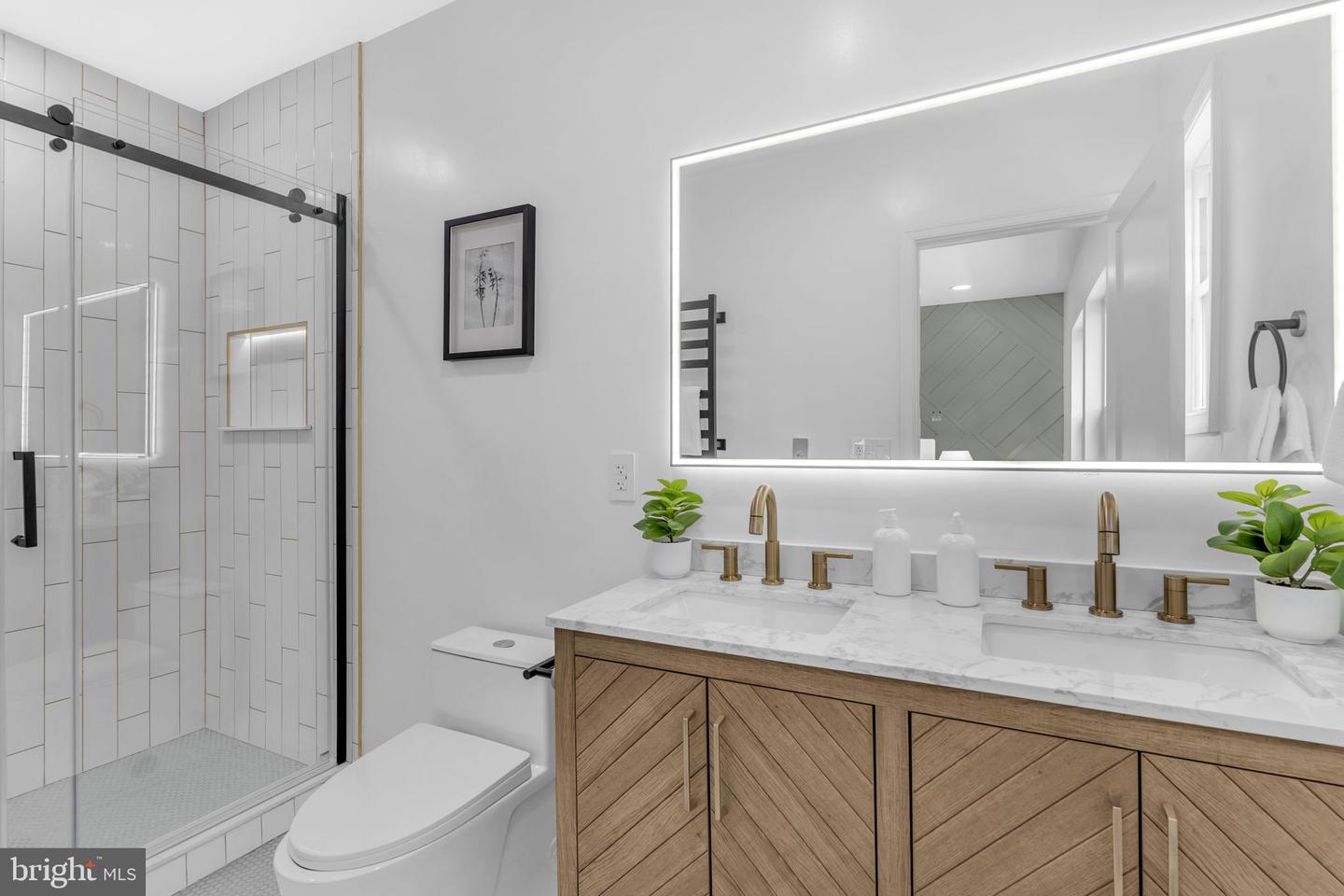 314 FARRAGUT ST NW, WASHINGTON, District Of Columbia 20011, 4 Bedrooms Bedrooms, ,3 BathroomsBathrooms,Residential,For sale,314 FARRAGUT ST NW,DCDC2226786 MLS # DCDC2226786