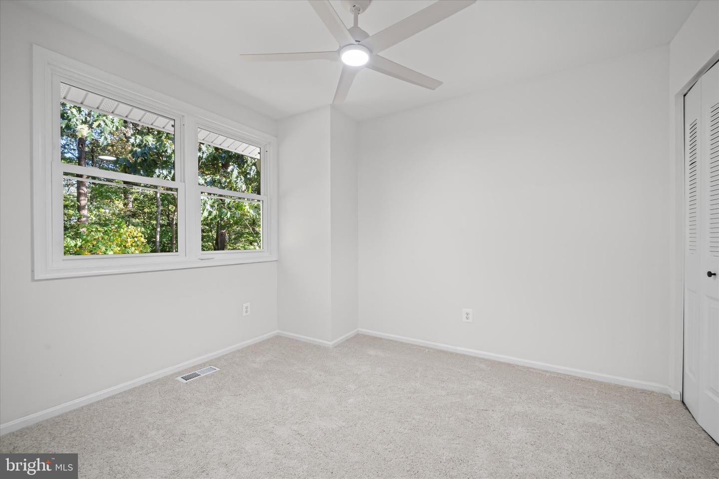 10116 DUNDALK ST, FAIRFAX, Virginia 22032, 4 Bedrooms Bedrooms, ,2 BathroomsBathrooms,Residential,For sale,10116 DUNDALK ST,VAFX2274044 MLS # VAFX2274044