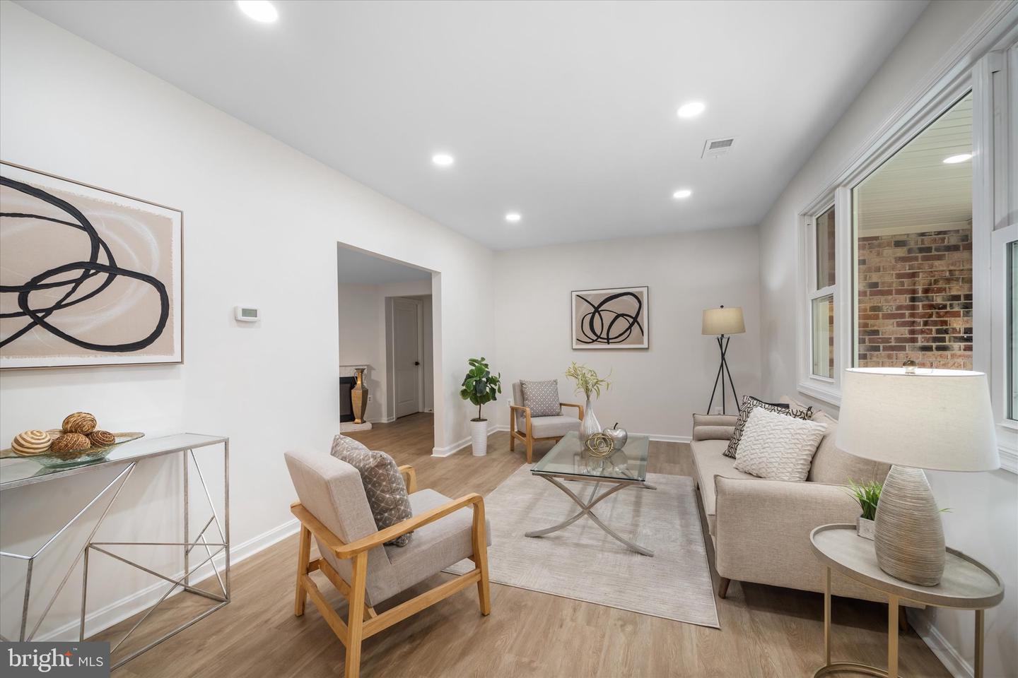 10116 DUNDALK ST, FAIRFAX, Virginia 22032, 4 Bedrooms Bedrooms, ,2 BathroomsBathrooms,Residential,For sale,10116 DUNDALK ST,VAFX2274044 MLS # VAFX2274044