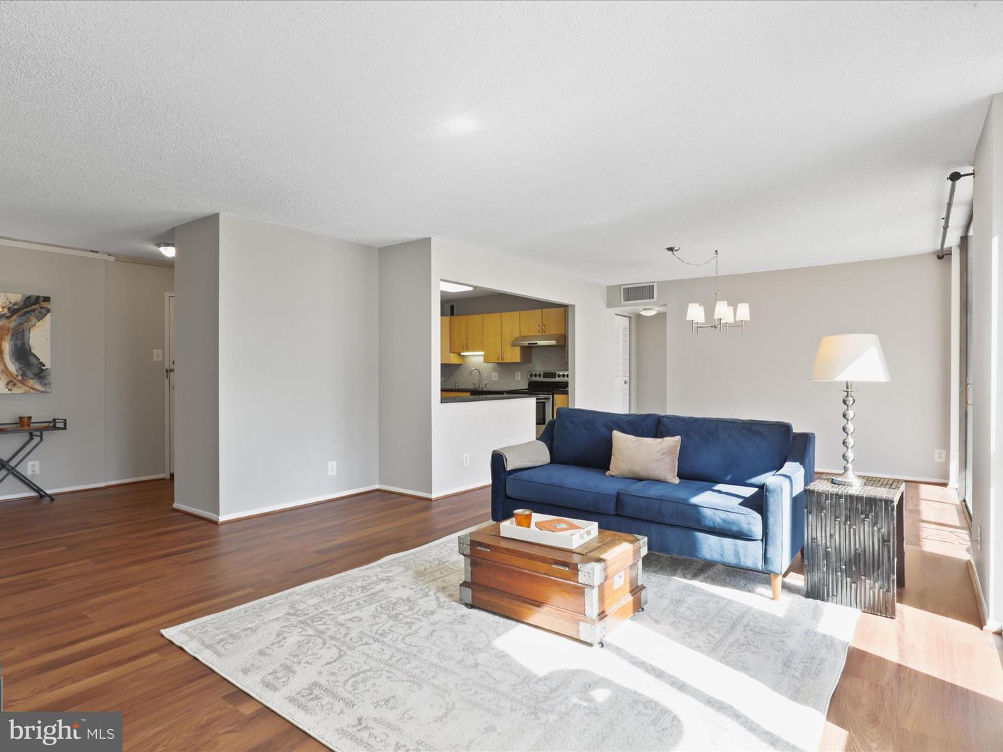 6800 FLEETWOOD RD #420, MCLEAN, Virginia 22101, 3 Bedrooms Bedrooms, ,2 BathroomsBathrooms,Residential,For sale,6800 FLEETWOOD RD #420,VAFX2274058 MLS # VAFX2274058