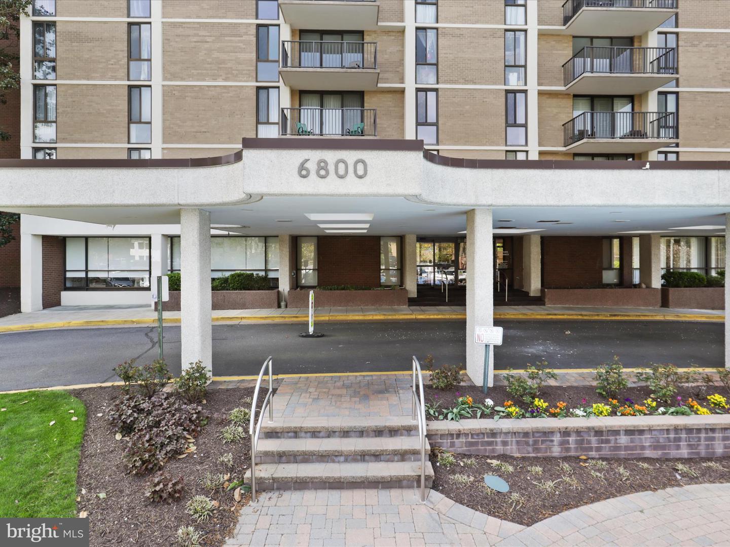 6800 FLEETWOOD RD #420, MCLEAN, Virginia 22101, 3 Bedrooms Bedrooms, ,2 BathroomsBathrooms,Residential,For sale,6800 FLEETWOOD RD #420,VAFX2274058 MLS # VAFX2274058