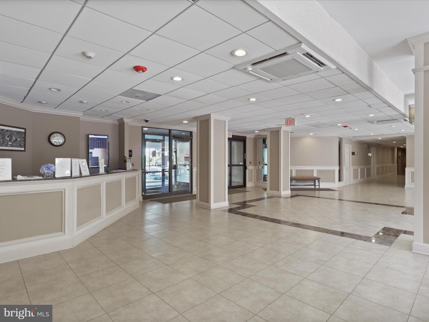 6800 FLEETWOOD RD #420, MCLEAN, Virginia 22101, 3 Bedrooms Bedrooms, ,2 BathroomsBathrooms,Residential,For sale,6800 FLEETWOOD RD #420,VAFX2274058 MLS # VAFX2274058