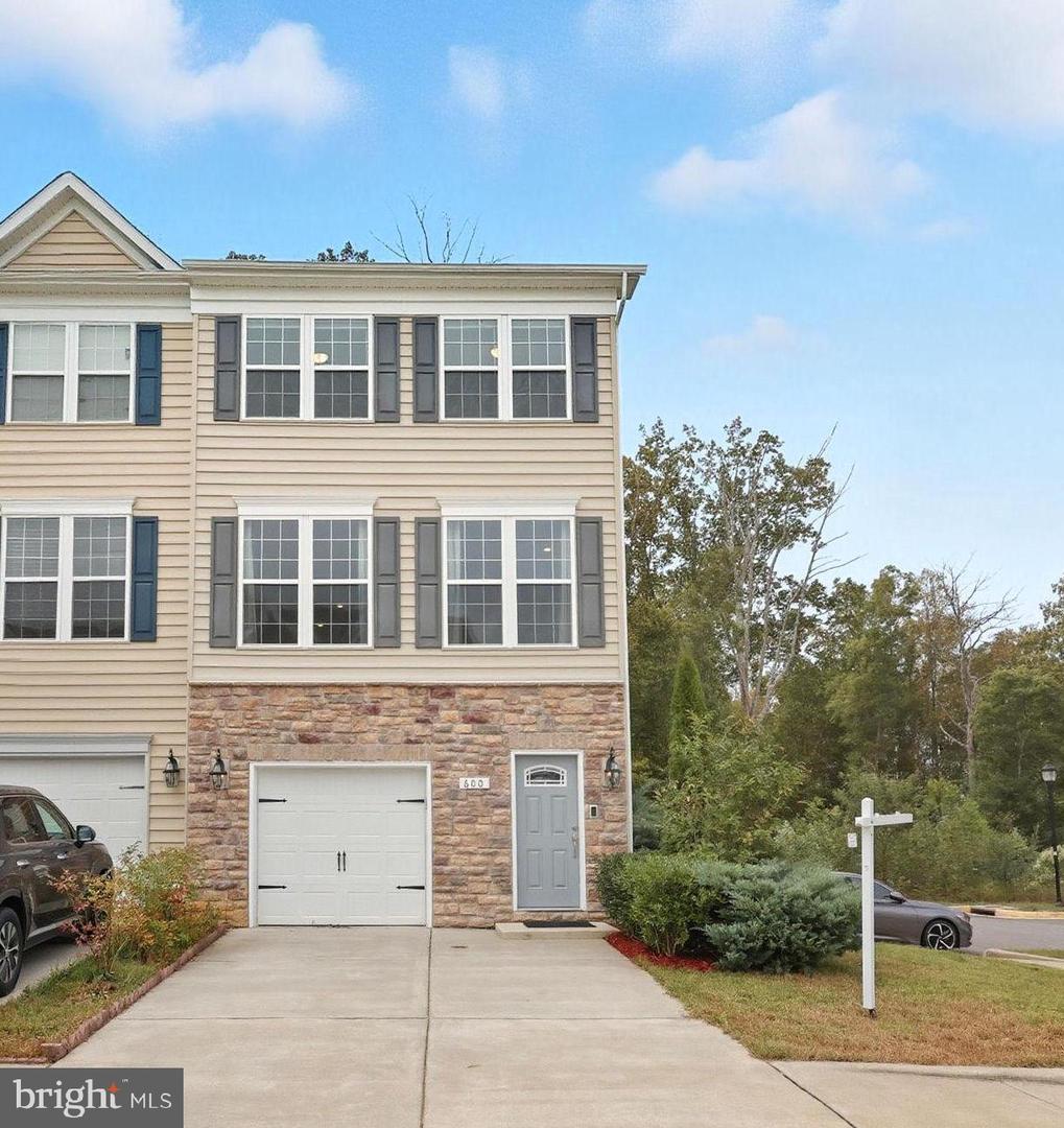 600 GOLDEN PEAR LN, FREDERICKSBURG, Virginia 22405, 3 Bedrooms Bedrooms, ,2 BathroomsBathrooms,Residential,For sale,600 GOLDEN PEAR LN,VAST2043458 MLS # VAST2043458