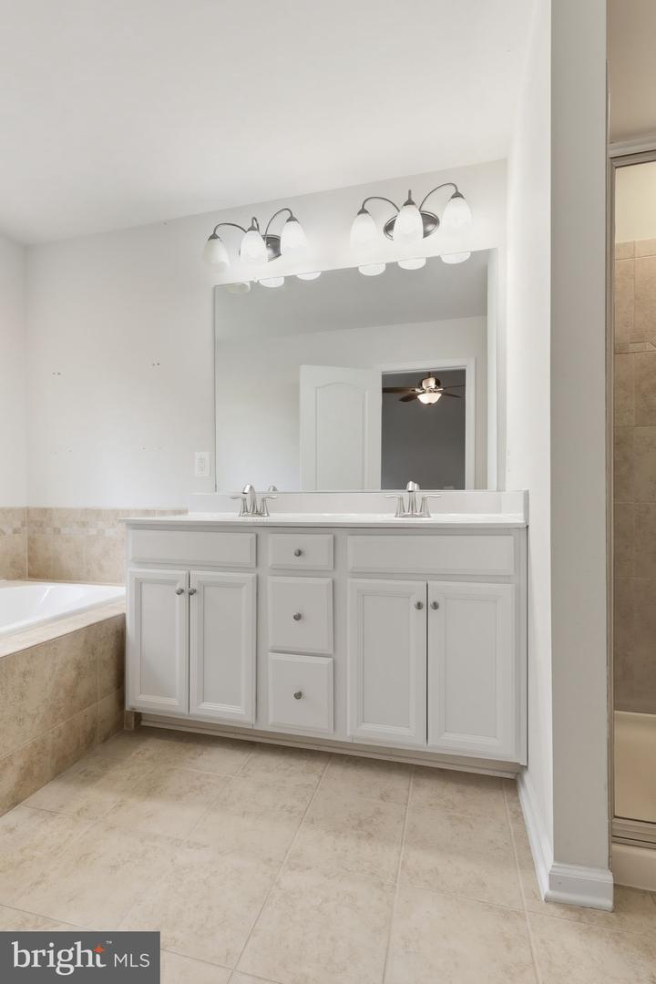 600 GOLDEN PEAR LN, FREDERICKSBURG, Virginia 22405, 3 Bedrooms Bedrooms, ,2 BathroomsBathrooms,Residential,For sale,600 GOLDEN PEAR LN,VAST2043458 MLS # VAST2043458