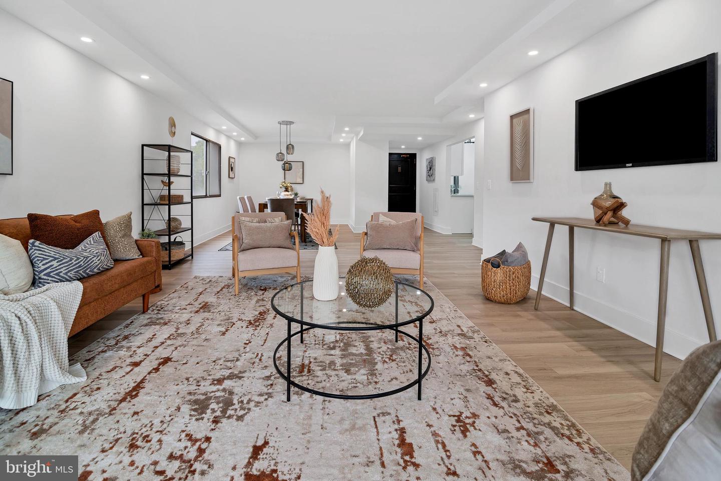 6101 EDSALL RD #602, ALEXANDRIA, Virginia 22304, 2 Bedrooms Bedrooms, ,2 BathroomsBathrooms,Residential,For sale,6101 EDSALL RD #602,VAAX2050756 MLS # VAAX2050756