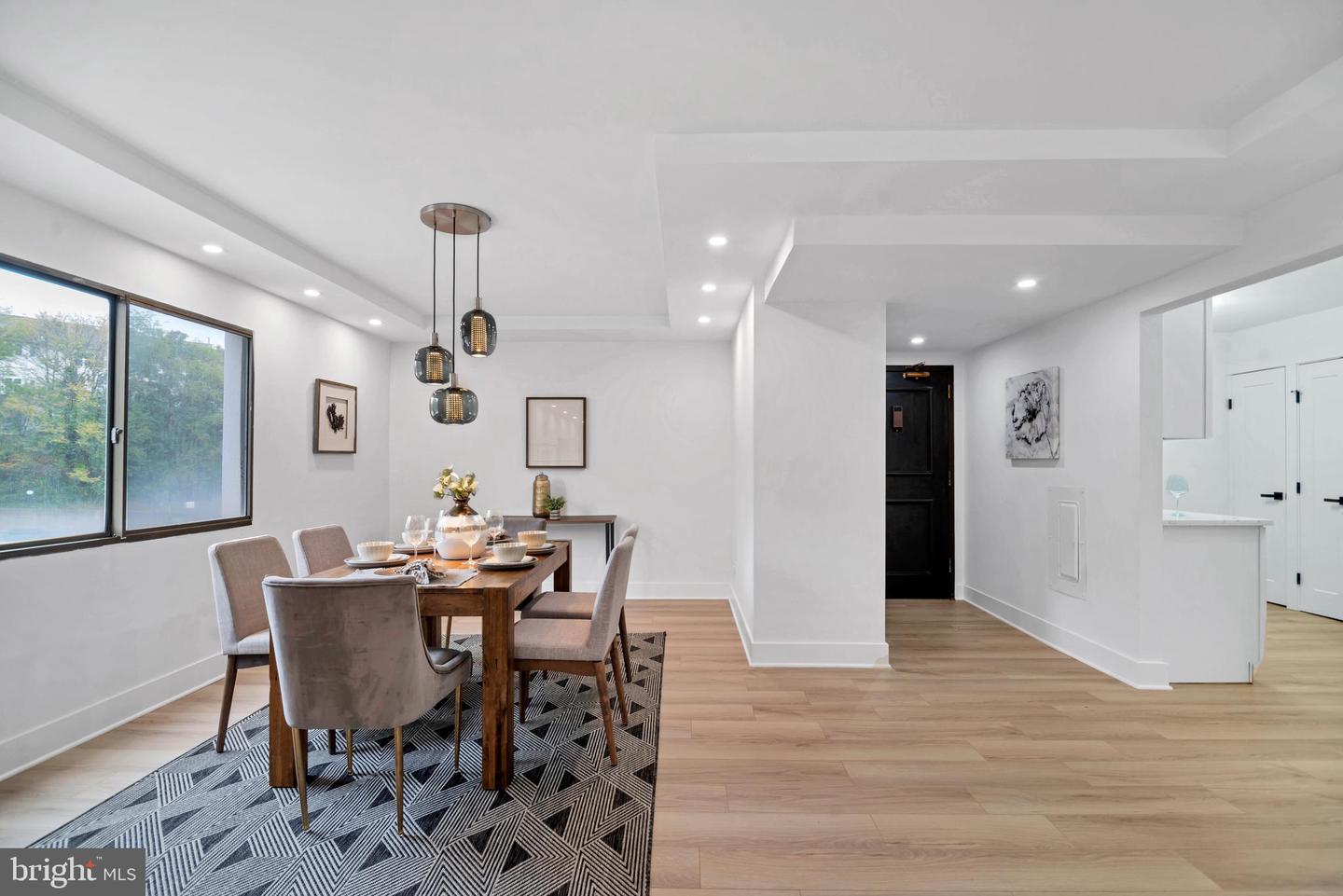 6101 EDSALL RD #602, ALEXANDRIA, Virginia 22304, 2 Bedrooms Bedrooms, ,2 BathroomsBathrooms,Residential,For sale,6101 EDSALL RD #602,VAAX2050756 MLS # VAAX2050756