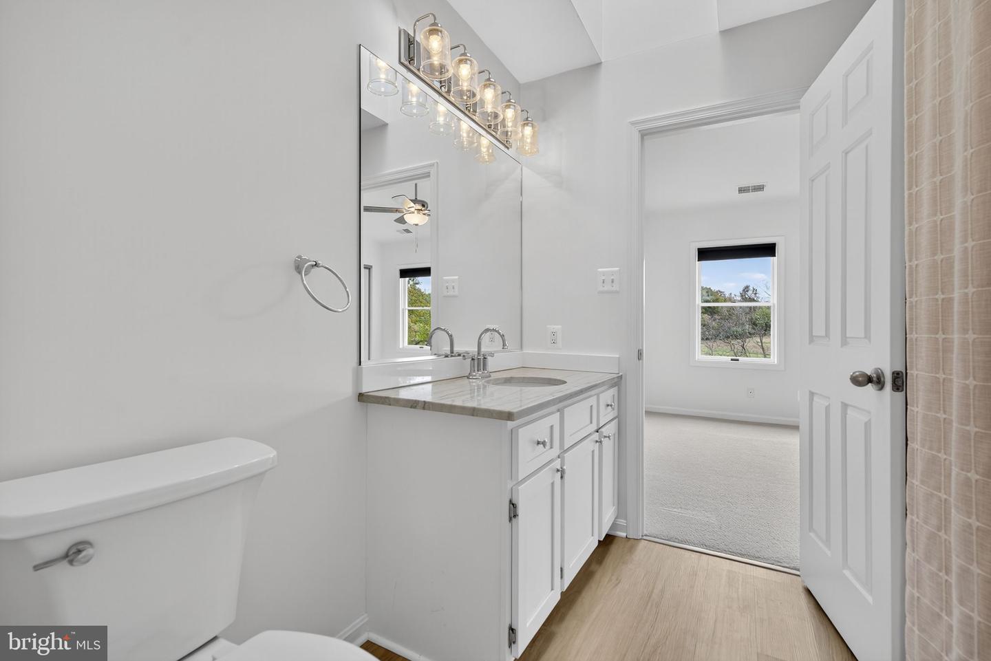 10637 CREST HILL RD, MARSHALL, Virginia 20115, 3 Bedrooms Bedrooms, ,2 BathroomsBathrooms,Residential,For sale,10637 CREST HILL RD,VAFQ2019362 MLS # VAFQ2019362