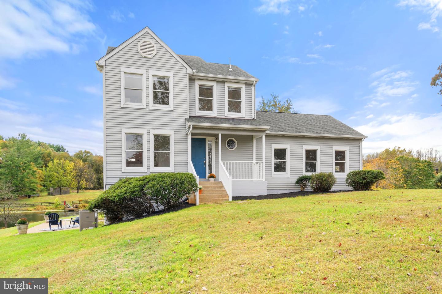 10637 CREST HILL RD, MARSHALL, Virginia 20115, 3 Bedrooms Bedrooms, ,2 BathroomsBathrooms,Residential,For sale,10637 CREST HILL RD,VAFQ2019362 MLS # VAFQ2019362