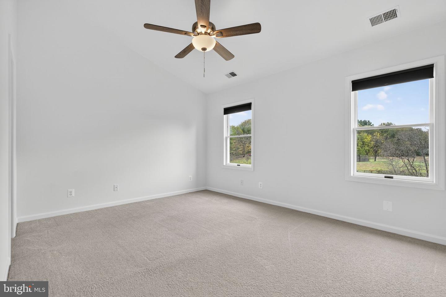10637 CREST HILL RD, MARSHALL, Virginia 20115, 3 Bedrooms Bedrooms, ,2 BathroomsBathrooms,Residential,For sale,10637 CREST HILL RD,VAFQ2019362 MLS # VAFQ2019362