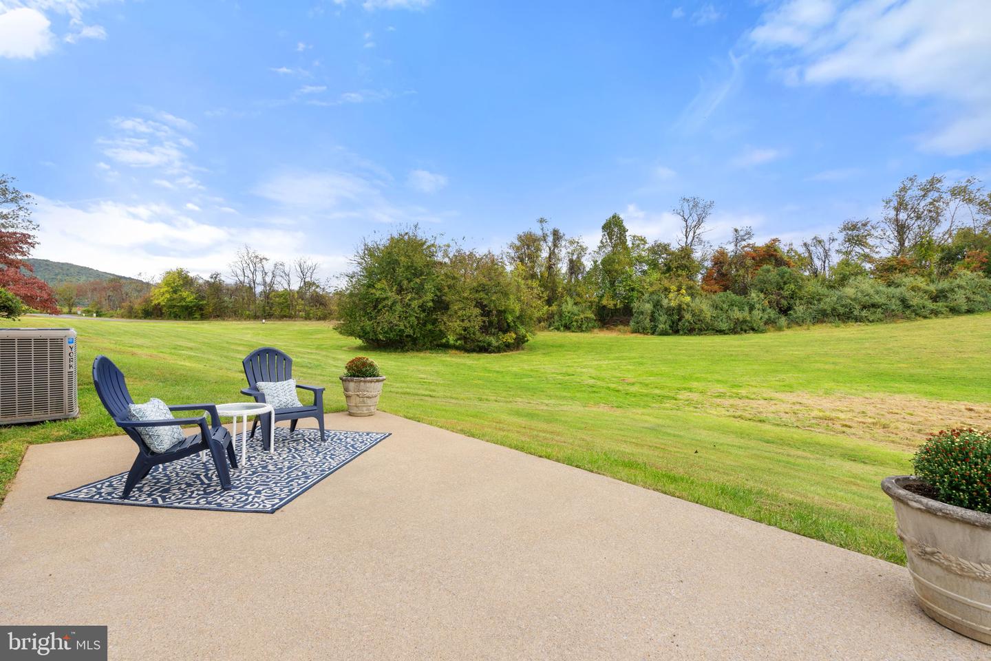 10637 CREST HILL RD, MARSHALL, Virginia 20115, 3 Bedrooms Bedrooms, ,2 BathroomsBathrooms,Residential,For sale,10637 CREST HILL RD,VAFQ2019362 MLS # VAFQ2019362